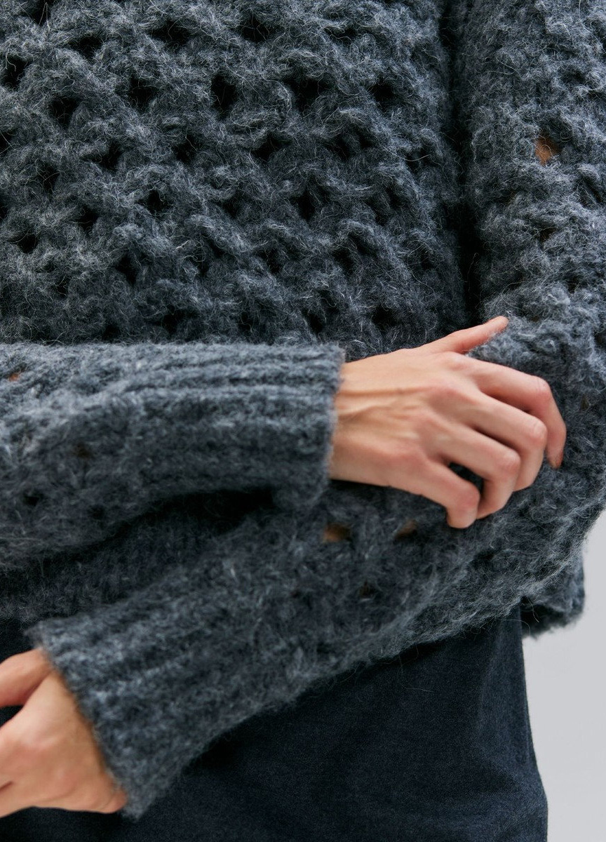 圓領設計針織衫